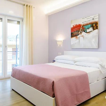 Estate4home - Domus Sirenum - Teles דירה