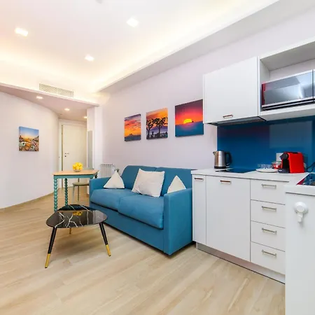 Domus Sirenum - Teles Апартаменты *